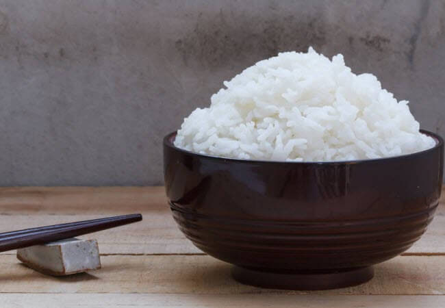 5 pārtikas produkti, ko ir labi ēst, ja sāp vēders